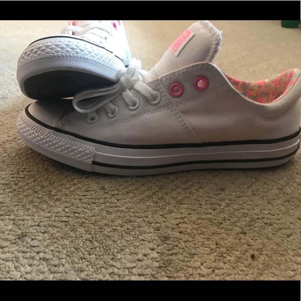 White Converse Madison size 9
